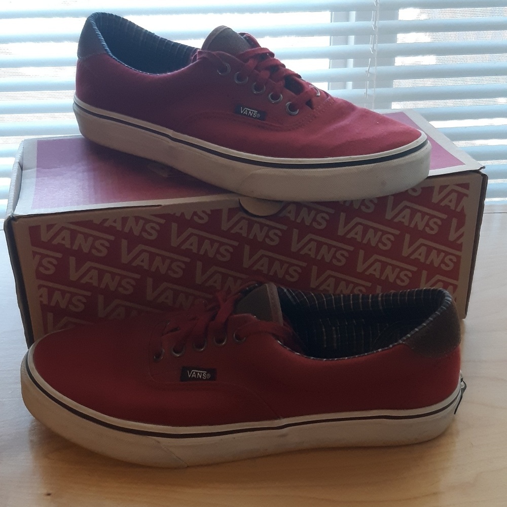 Red Van's